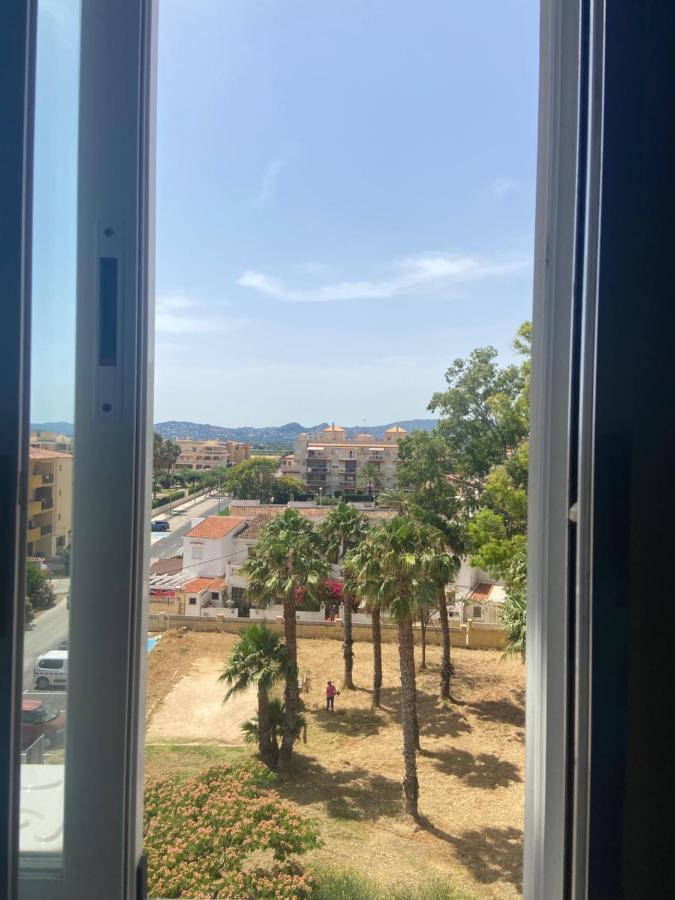 Vistas Al Mar Playa De Los Bovetes Denia Exterior photo